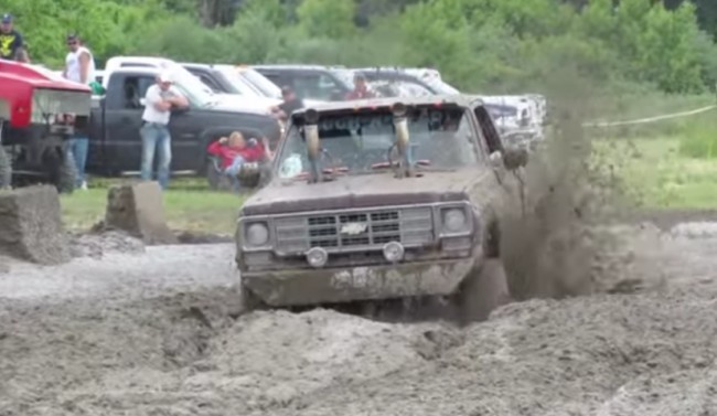 Jak radzisz sobie z wyjechaniem z dużego błota?